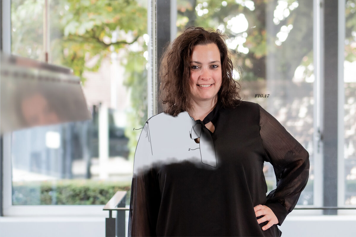 Josje Smits_Portret sfeer met tekening Patentwerk